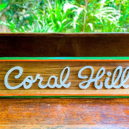 Coral Hill Bungalows Cahuita Bagian luar foto