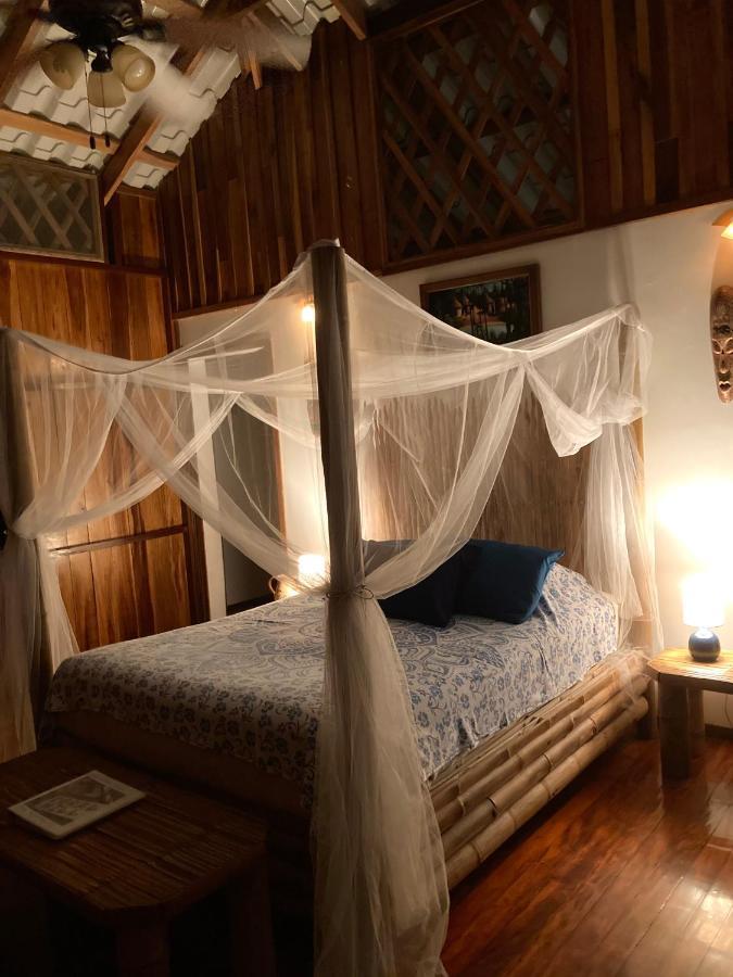 Coral Hill Bungalows Cahuita Bagian luar foto