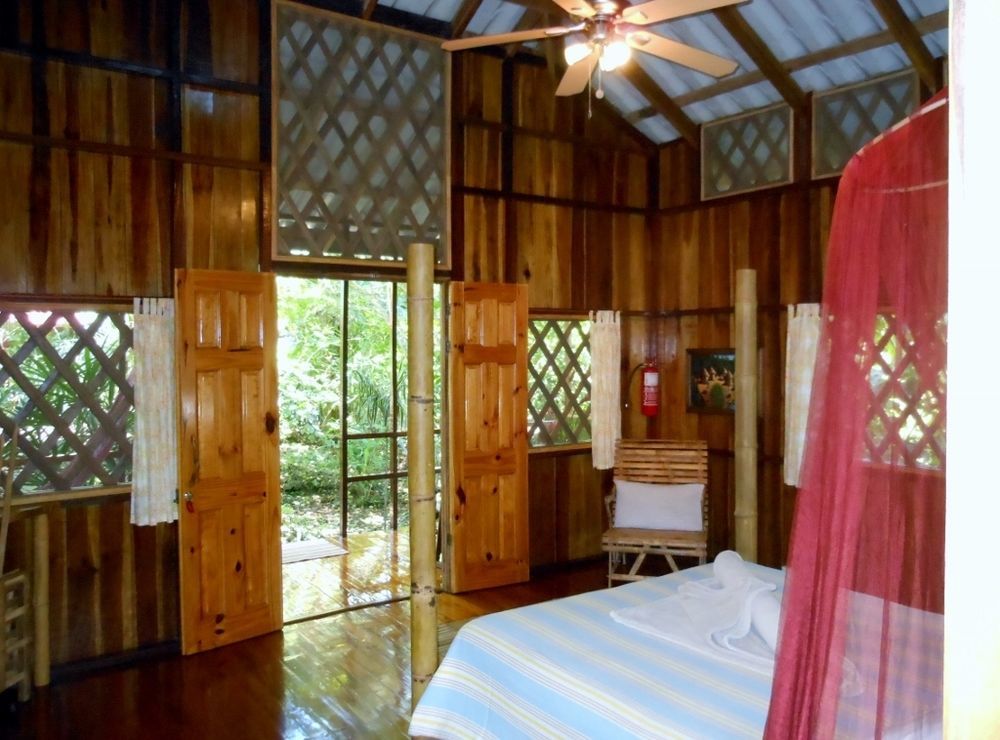 Coral Hill Bungalows Cahuita Bagian luar foto