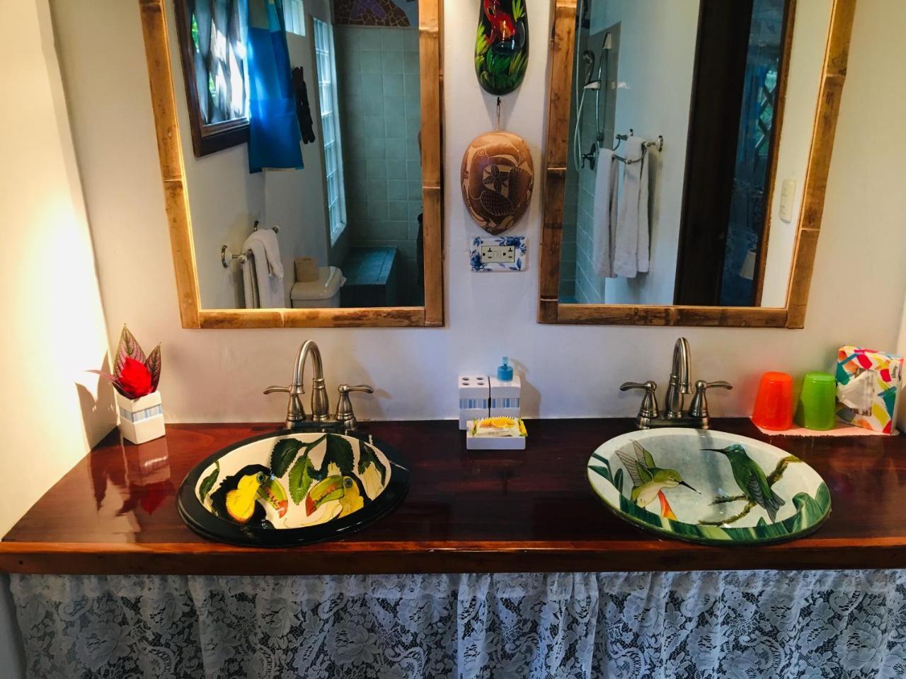 Coral Hill Bungalows Cahuita Bagian luar foto