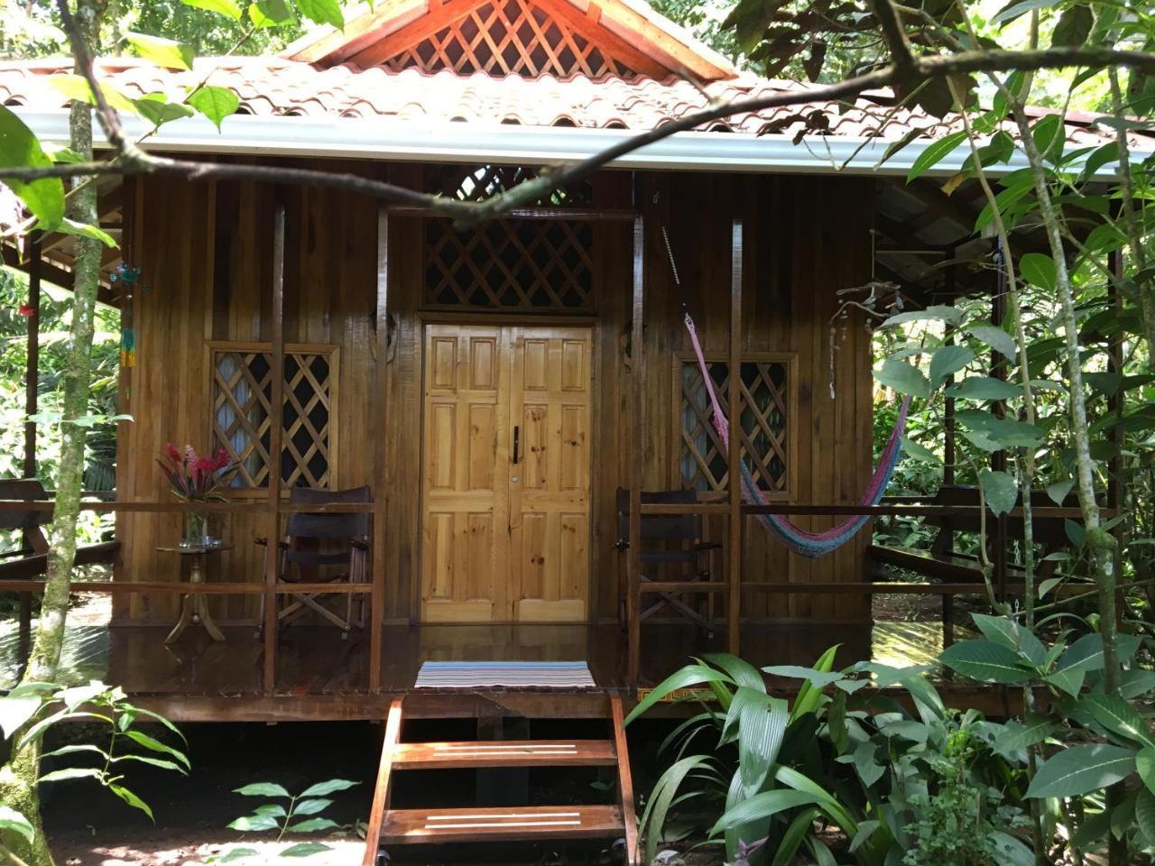Coral Hill Bungalows Cahuita Bagian luar foto
