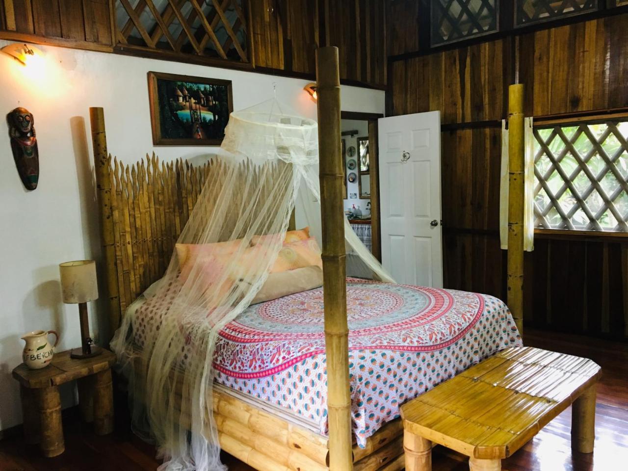 Coral Hill Bungalows Cahuita Bagian luar foto